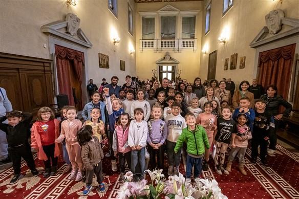 „Copiii constructori ai păcii”. Întâlnire interculturală şi interreligiosă despre pace la Livorno