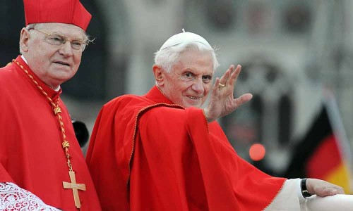 Benedetto XVI nomina il cardinale Scola nuovo arcivescovo di Milano. Succede al cardinale Tettamanzi